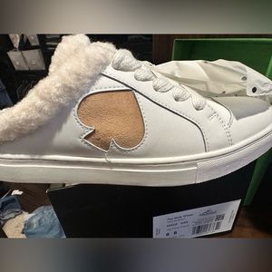 Never worn in box. Size 8 / fez mule winter sneaker.